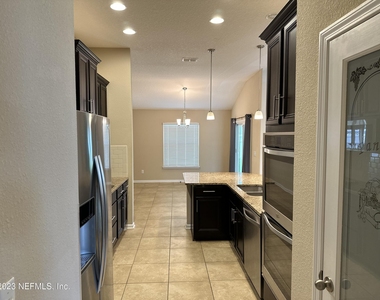 4135 Halifax Lane - Photo Thumbnail 6
