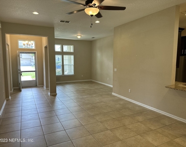 4135 Halifax Lane - Photo Thumbnail 4