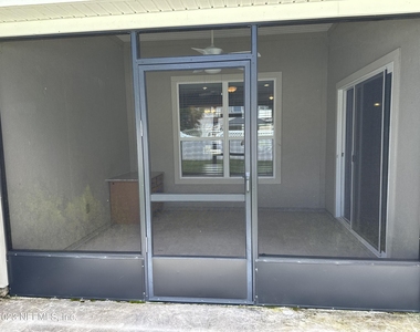 4135 Halifax Lane - Photo Thumbnail 14