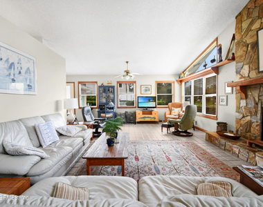202 Genoa Road - Photo Thumbnail 9