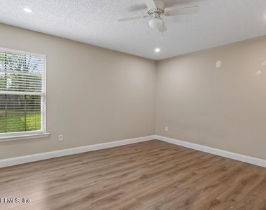 12418 Running River Road S - Photo Thumbnail 16
