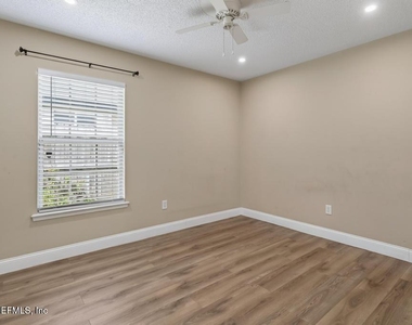12418 Running River Road S - Photo Thumbnail 18
