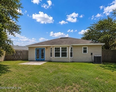 11592 Pleasant Creek Drive - Photo Thumbnail 12