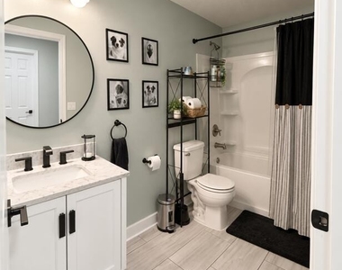11592 Pleasant Creek Drive - Photo Thumbnail 9