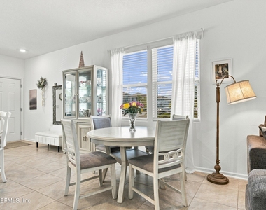 8359 Zenith Circle - Photo Thumbnail 8