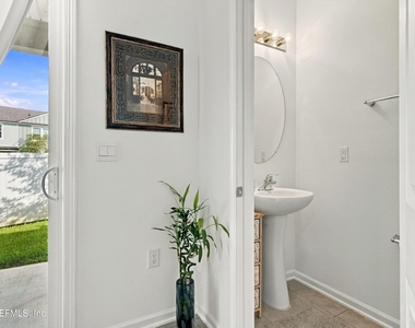 8359 Zenith Circle - Photo Thumbnail 22