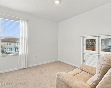 8359 Zenith Circle - Photo Thumbnail 16