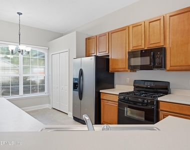 14187 Big Spring Street - Photo Thumbnail 12
