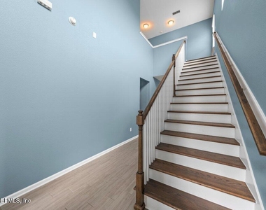 200 Starnberg Court - Photo Thumbnail 15