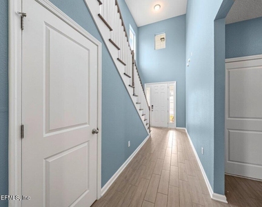 200 Starnberg Court - Photo Thumbnail 2