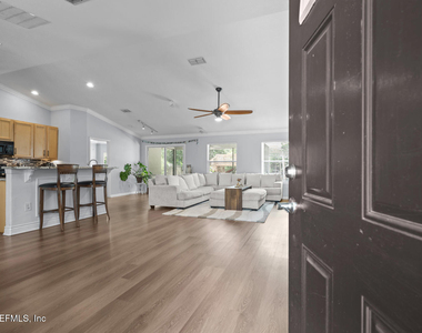 8575 Crooked Tree Drive - Photo Thumbnail 2