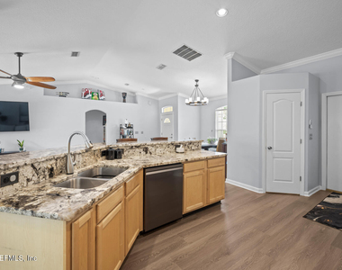 8575 Crooked Tree Drive - Photo Thumbnail 16