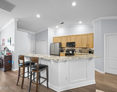 8575 Crooked Tree Drive - Photo Thumbnail 13