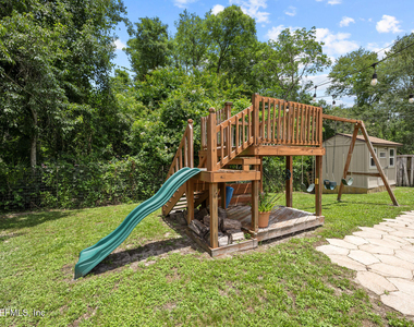 8575 Crooked Tree Drive - Photo Thumbnail 35