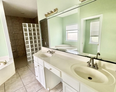 4314 Boat Club Drive - Photo Thumbnail 27