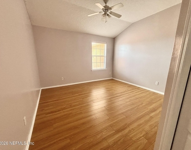 4314 Boat Club Drive - Photo Thumbnail 31