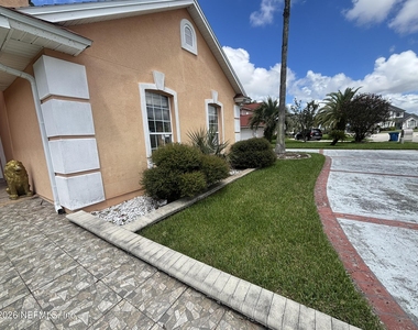 4314 Boat Club Drive - Photo Thumbnail 5