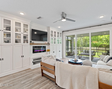 381 Pioneer Village Drive - Photo Thumbnail 20