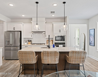 381 Pioneer Village Drive - Photo Thumbnail 18