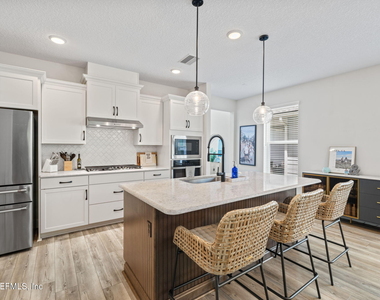 381 Pioneer Village Drive - Photo Thumbnail 10