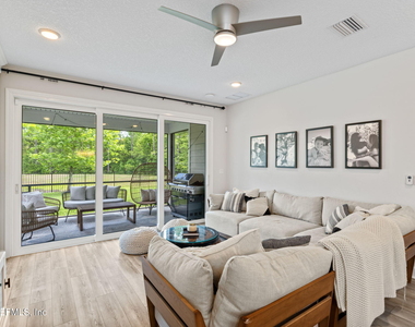 381 Pioneer Village Drive - Photo Thumbnail 21