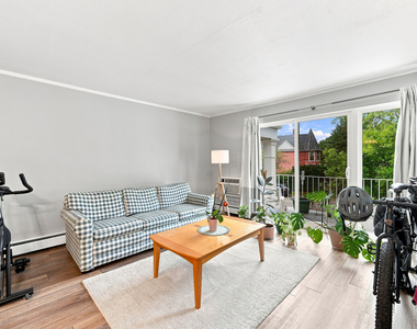 5115 Blodgett Avenue - Photo Thumbnail 4