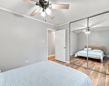 5115 Blodgett Avenue - Photo Thumbnail 12