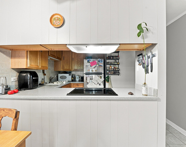 5115 Blodgett Avenue - Photo Thumbnail 7