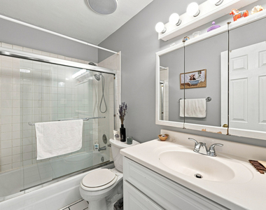 5115 Blodgett Avenue - Photo Thumbnail 13