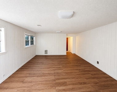406 Sunset Drive - Photo Thumbnail 17