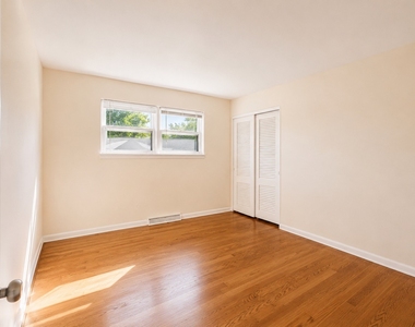 406 Sunset Drive - Photo Thumbnail 13