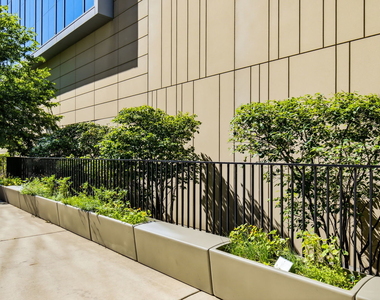 330 W Diversey Parkway - Photo Thumbnail 33