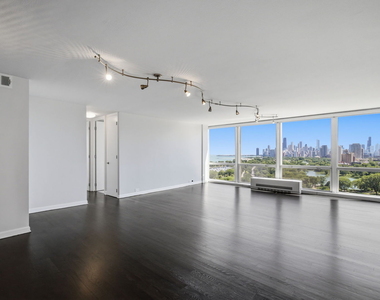 330 W Diversey Parkway - Photo Thumbnail 3