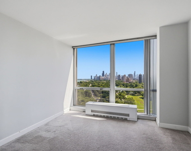 330 W Diversey Parkway - Photo Thumbnail 12