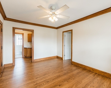 3516 N Lawndale Avenue - Photo Thumbnail 2