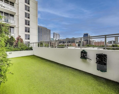 901 W Madison Street - Photo Thumbnail 35
