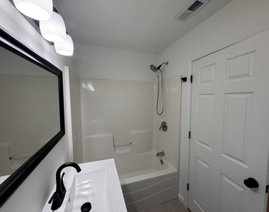 1311 Loral Avenue - Photo Thumbnail 8