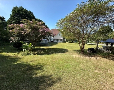 2755 Jona Trail - Photo Thumbnail 20