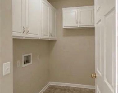 2755 Jona Trail - Photo Thumbnail 4