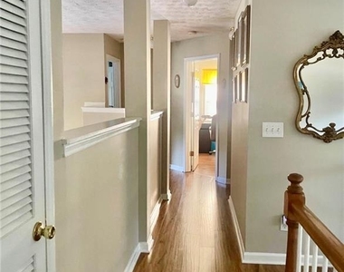 2755 Jona Trail - Photo Thumbnail 7