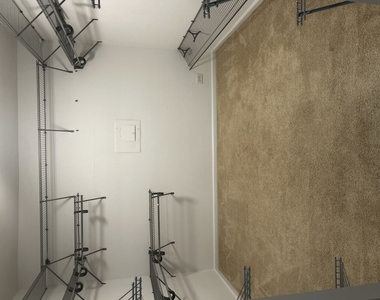 860 N Dewitt Place - Photo Thumbnail 7