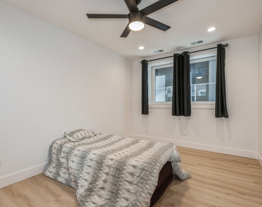 1535 W Estes Avenue - Photo Thumbnail 20