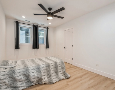 1535 W Estes Avenue - Photo Thumbnail 19