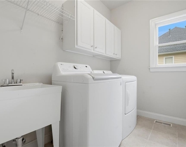 3561 Carriage Glen Way - Photo Thumbnail 31