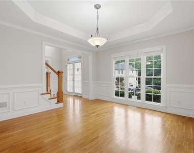 3561 Carriage Glen Way - Photo Thumbnail 12