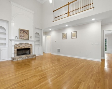3561 Carriage Glen Way - Photo Thumbnail 20