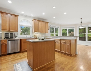 3561 Carriage Glen Way - Photo Thumbnail 25