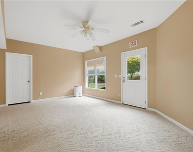 3561 Carriage Glen Way - Photo Thumbnail 41