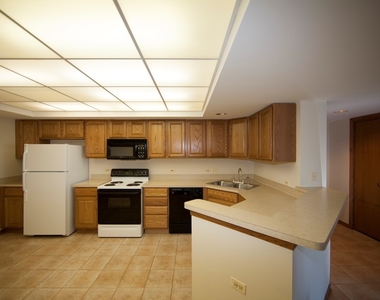 6340 Capulina Avenue - Photo Thumbnail 3