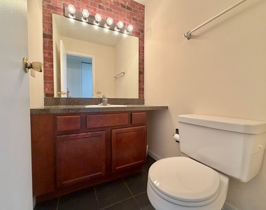 5950 Oakwood Drive - Photo Thumbnail 8